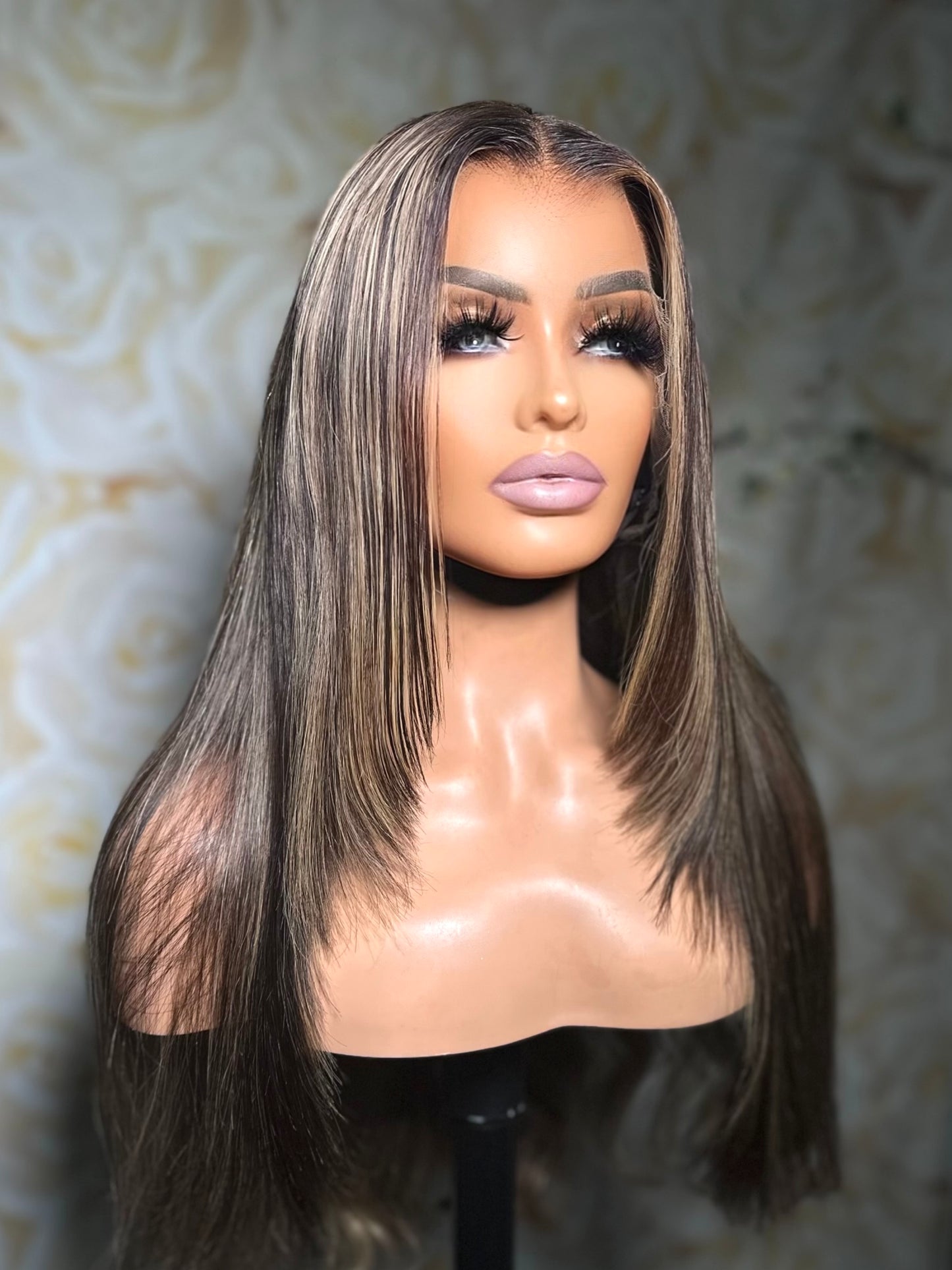 DORA 26” highlights Luxury HD Wig