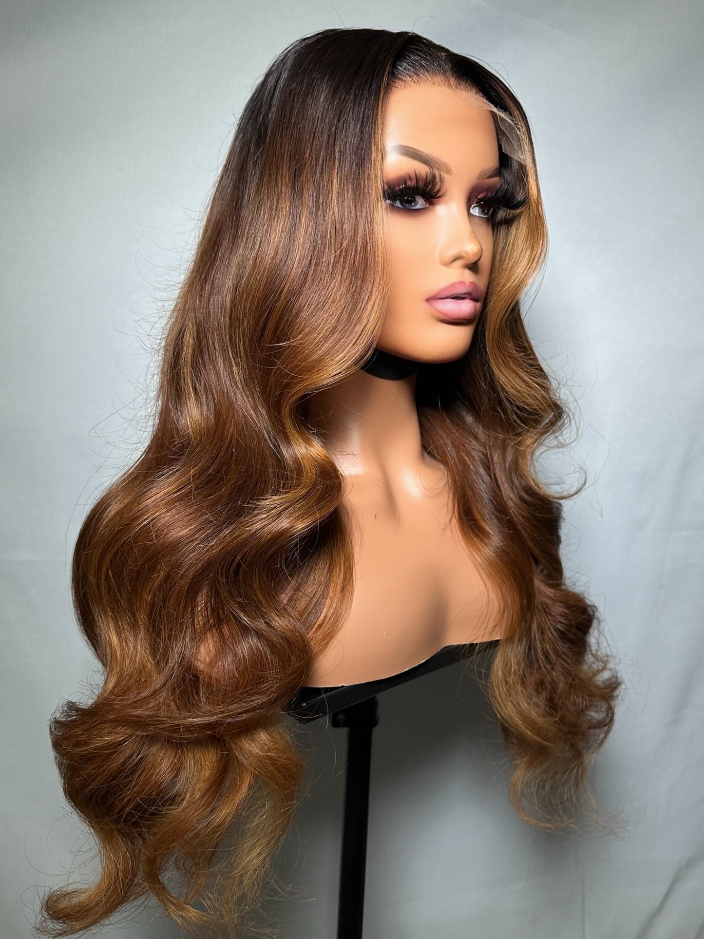 AMIRA Golden Brown Glueless wig