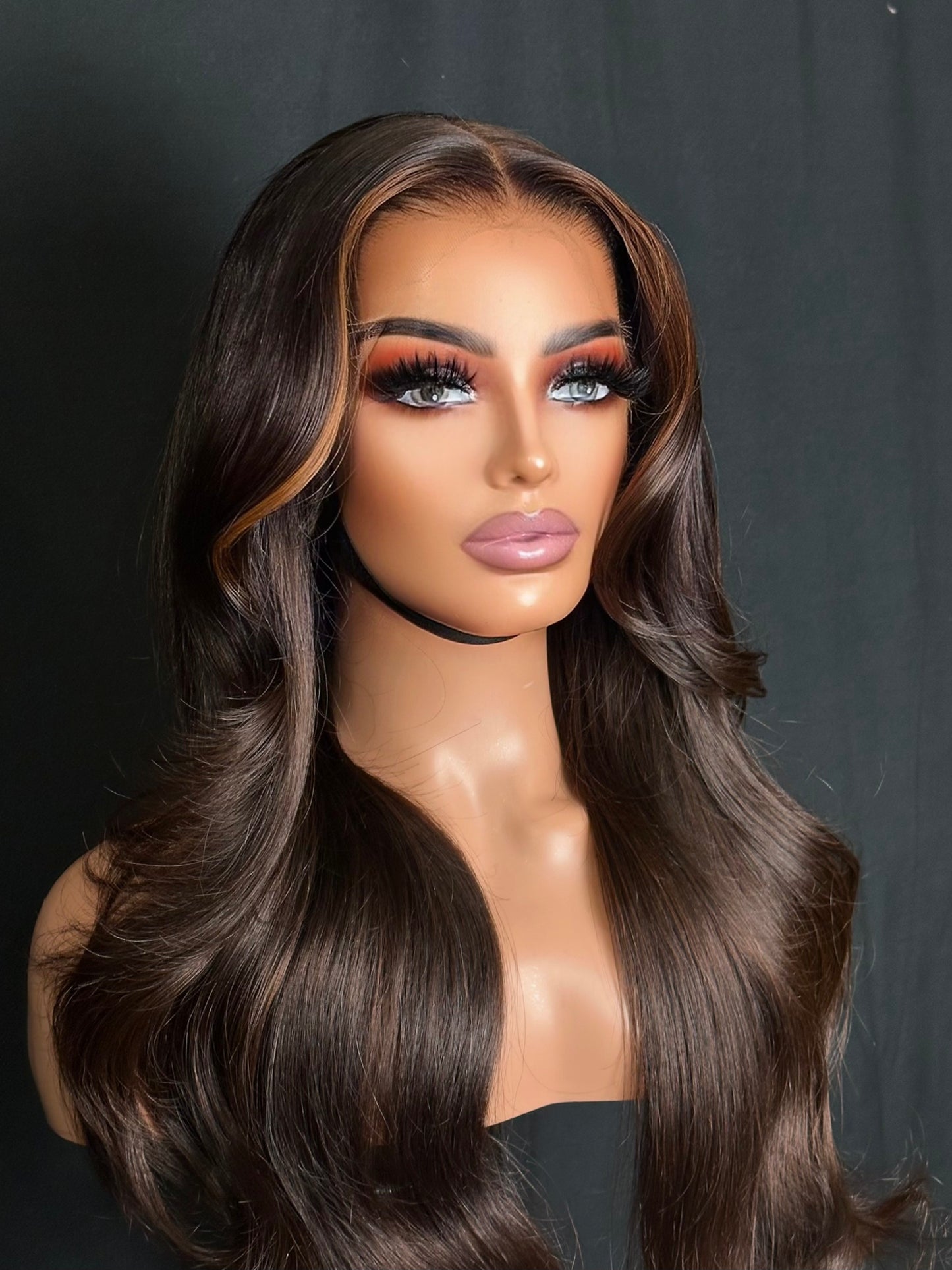22” CLAUDI chocolate brown with money piece